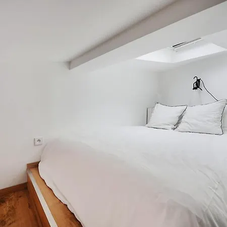 Charming With View - Montmartre District Parigi
