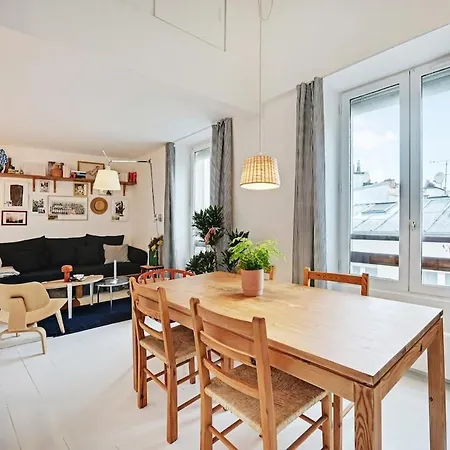 Apartment Charming With View - Montmartre District